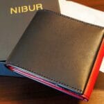 リスシオ ショート財布「Black x Red」NIBUR（ニブール）Mens Leather Store（メンズレザーストア）財布レビュー カスタムファッションマガジン