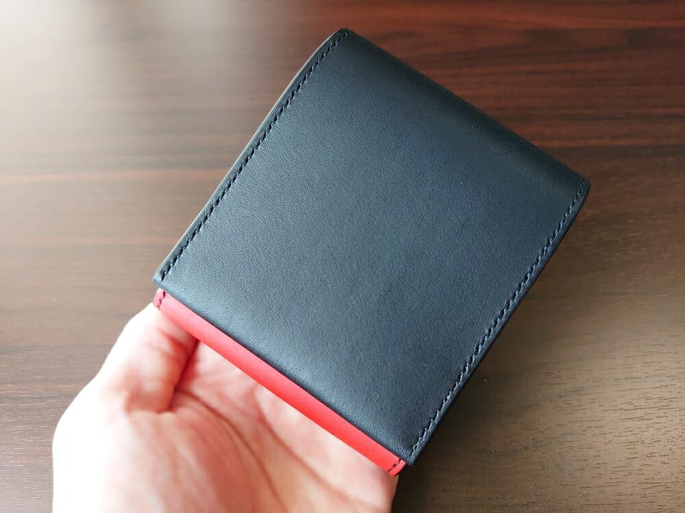 リスシオ ショート財布「Black x Red」NIBUR（ニブール）Mens Leather Store（メンズレザーストア）財布 外装 正面