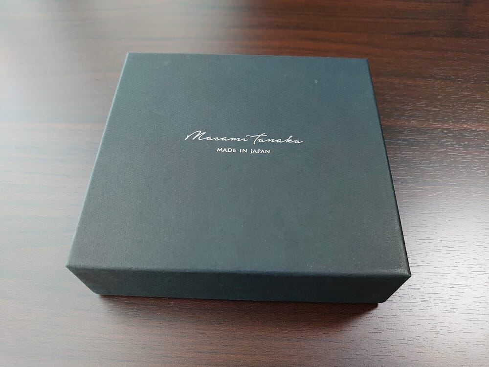 アドリアレザー カードケース（名刺入れ）MASAMI TANAKA（マサミ タナカ）Mens Leather Store（メンズレザーストア）パッケージング