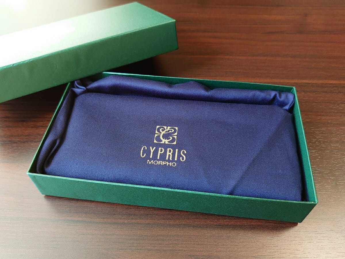 キプリス（CYPRIS）ラウンドファスナーハニーセル長財布（カスタムオーダー）外箱 巾着袋1