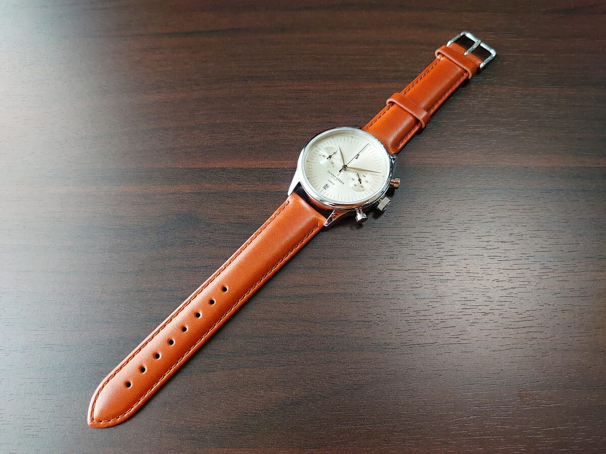 Oliver Green オリバーグリーン 腕時計 ARBOR（アーバー）41mm クロノグラフ イタリア製プレミアムレザー ブラウン装着