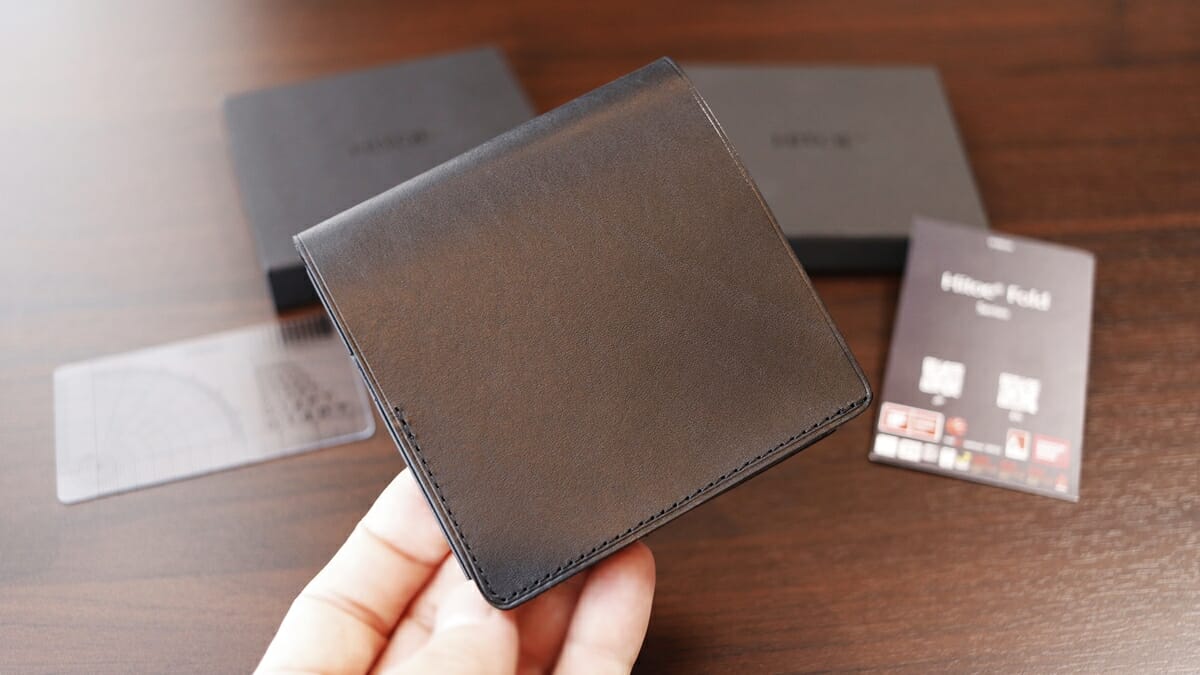 小さな薄い財布 Hitoe Fold -Liscio- SYRINX（シュリンクス）口コミ評判レビュー カスタムファッションマガジン