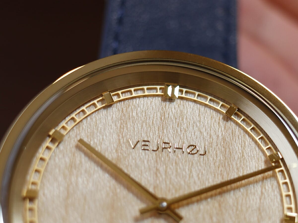 ARCH Maple 42mm LIMITED EDITION 限定モデル 天然メープル木材 メンズモデル VEJRHØJ（ヴェアホイ）腕時計レビュー 文字盤デザイン10