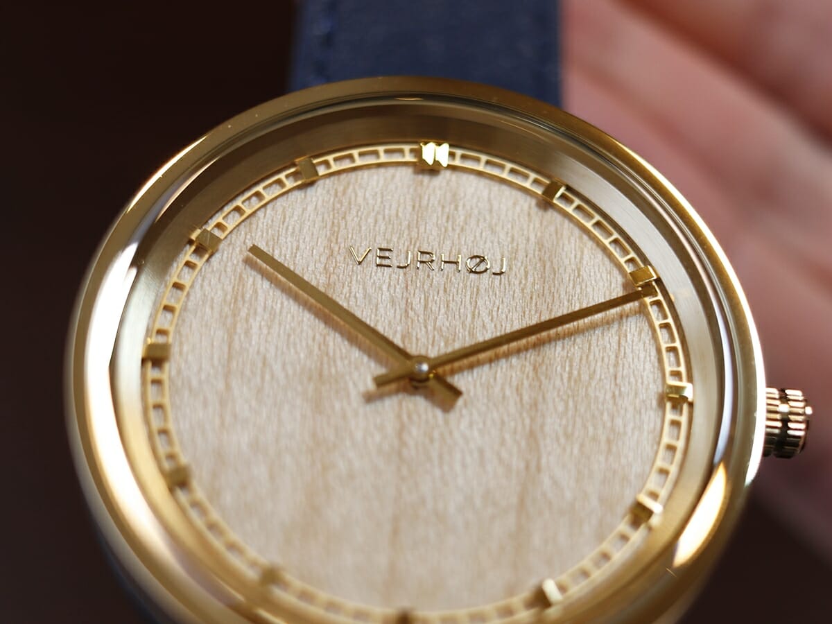 ARCH Maple 42mm LIMITED EDITION 限定モデル 天然メープル木材 メンズモデル VEJRHØJ（ヴェアホイ）腕時計レビュー 文字盤デザイン9