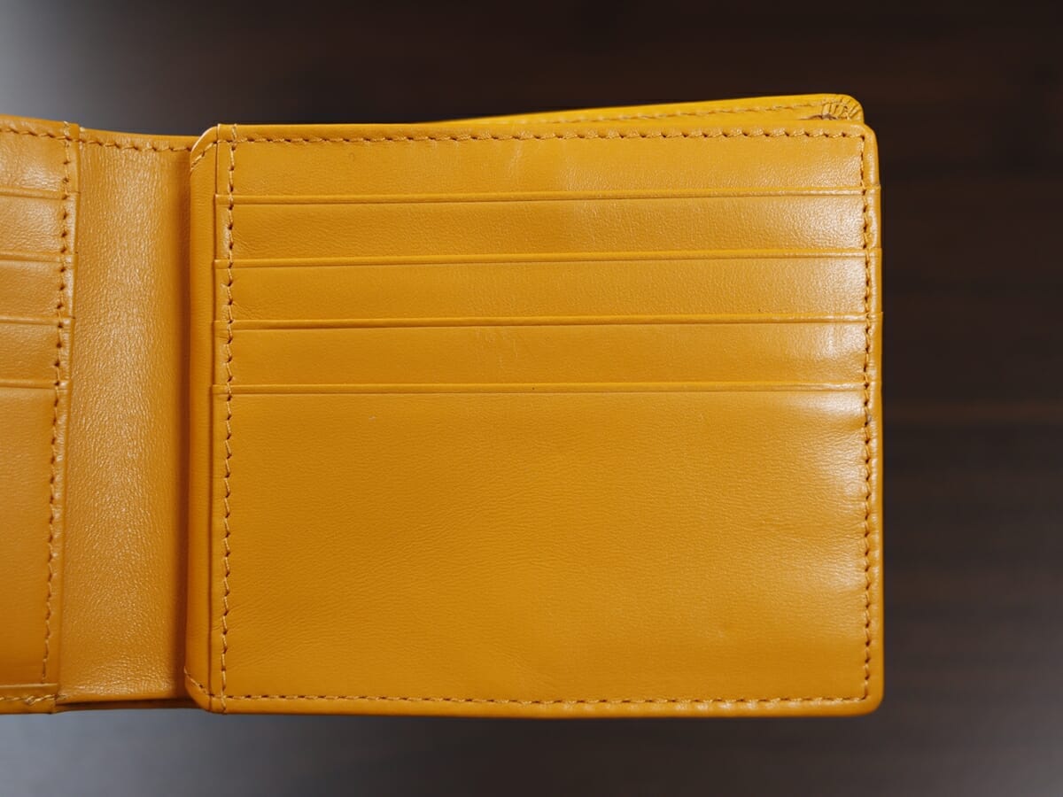 イタリアンレザー 二つ折り財布 LIAM（リアム）ILW3 レトロキャメル BLUE SINCERE（ブルーシンシア）財布レビュー 見開き カードポケット5
