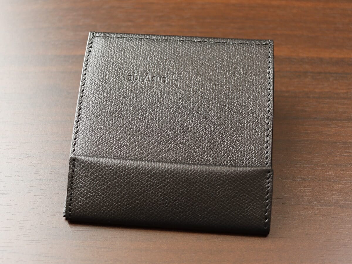 薄い財布 abrAsus アブラサス SUPERCLASSIC スーパークラシック 薄型二つ折り財布 メンズ レビュー 財布デザイン 質感1