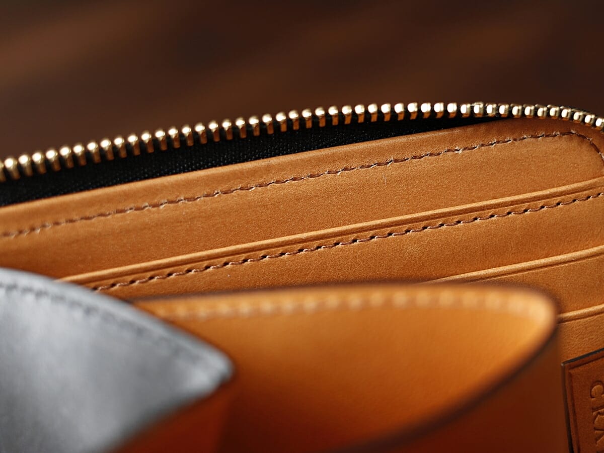 Bridle Leather ブライドルレザー L字ファスナー財布 CRAFSTO（クラフスト）財布レビュー 仕立て ステッチ 内装 ネン引き