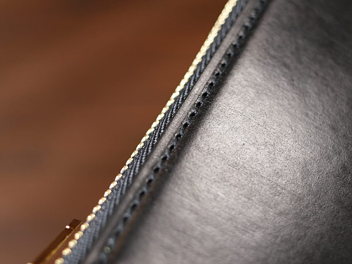 Bridle Leather ブライドルレザー L字ファスナー財布 CRAFSTO（クラフスト）財布レビュー 仕立て ステッチ1