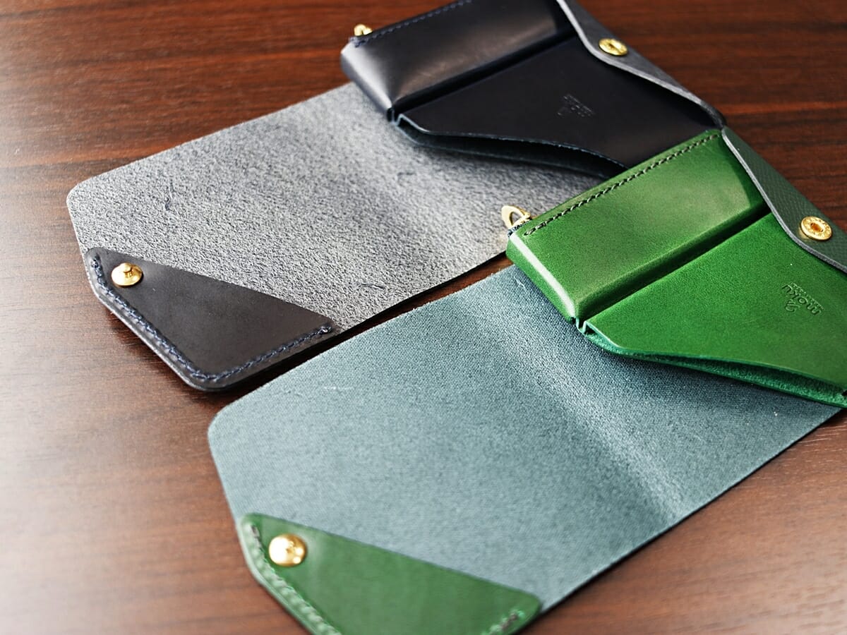 小さく薄い財布Saku ver.2 プエブロ ノブレッサカーフ moku（モク）レザーの質感を比較11