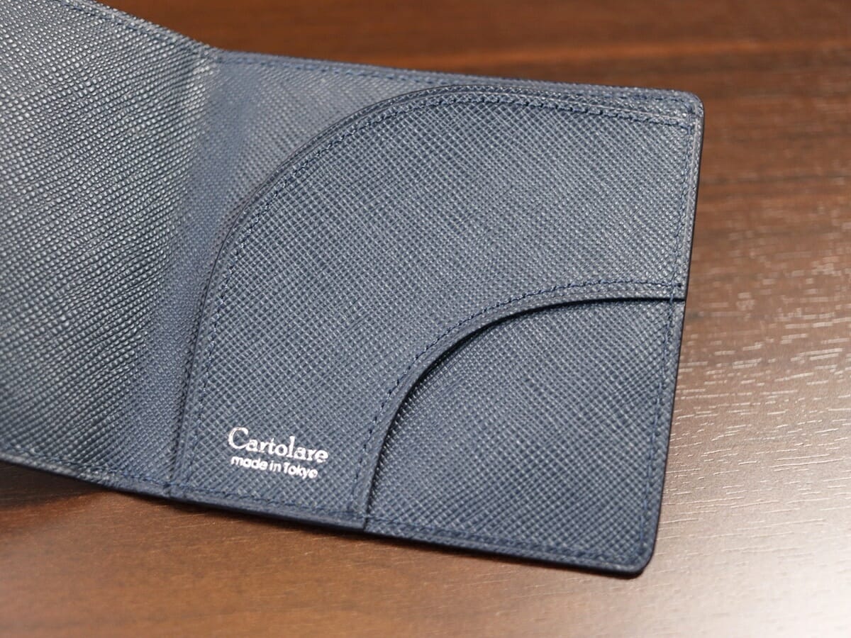 薄い二つ折り財布 フラットウォレット Cartolare カルトラーレ 財布レビュー 内装デザイン 収納部2