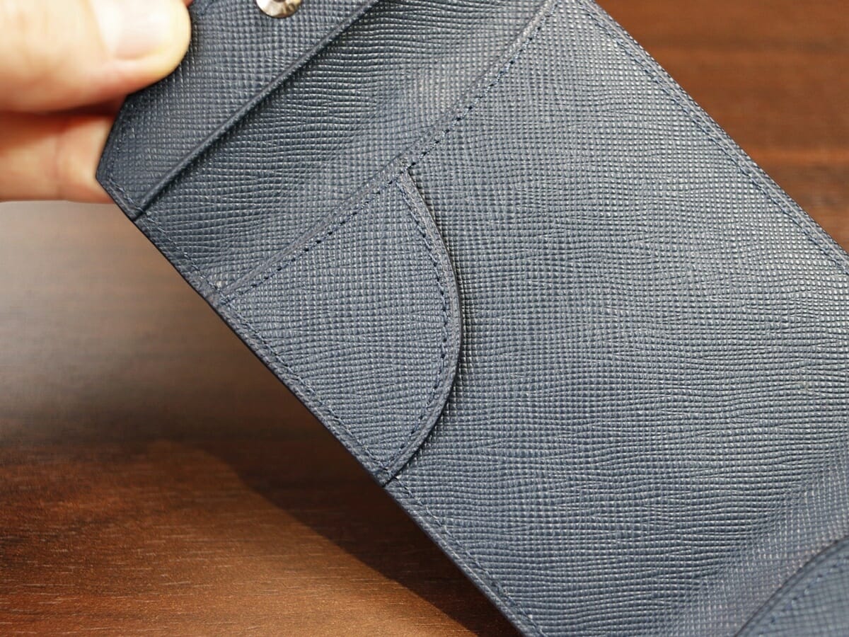 薄い二つ折り財布 フラットウォレット Cartolare カルトラーレ 財布レビュー 内装デザイン 収納部3