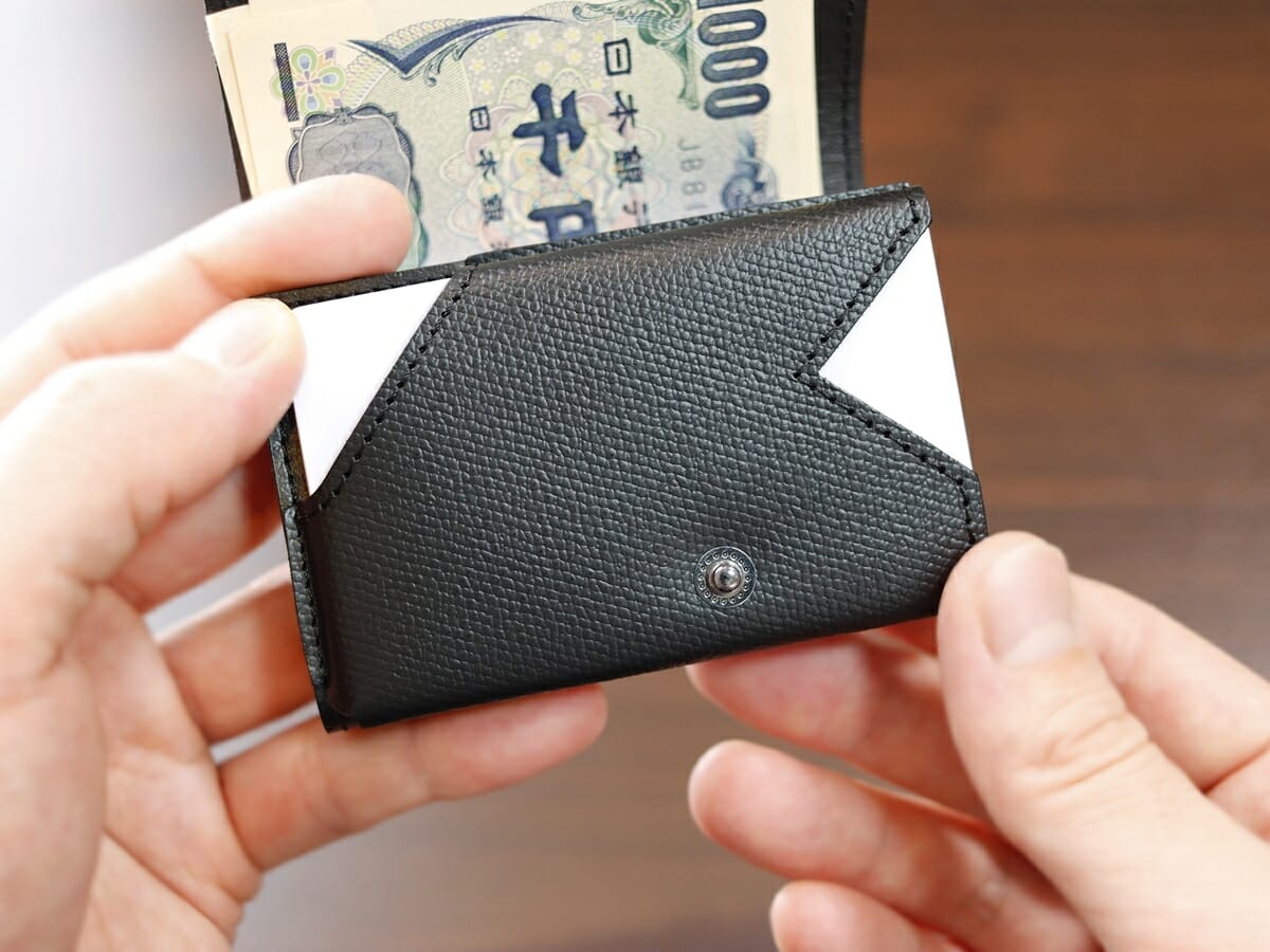 小さい財布 abrAsus メンズ アブラサス SUPERCLASSIC スーパークラシック 極小 三つ折り財布 レビュー 使い心地8