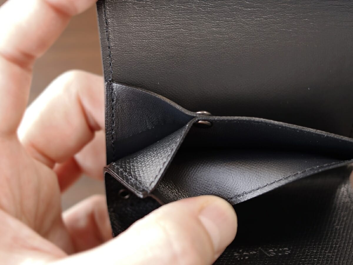 小さい財布 abrAsus メンズ アブラサス SUPERCLASSIC スーパークラシック 極小 三つ折り財布 レビュー 内装デザイン7