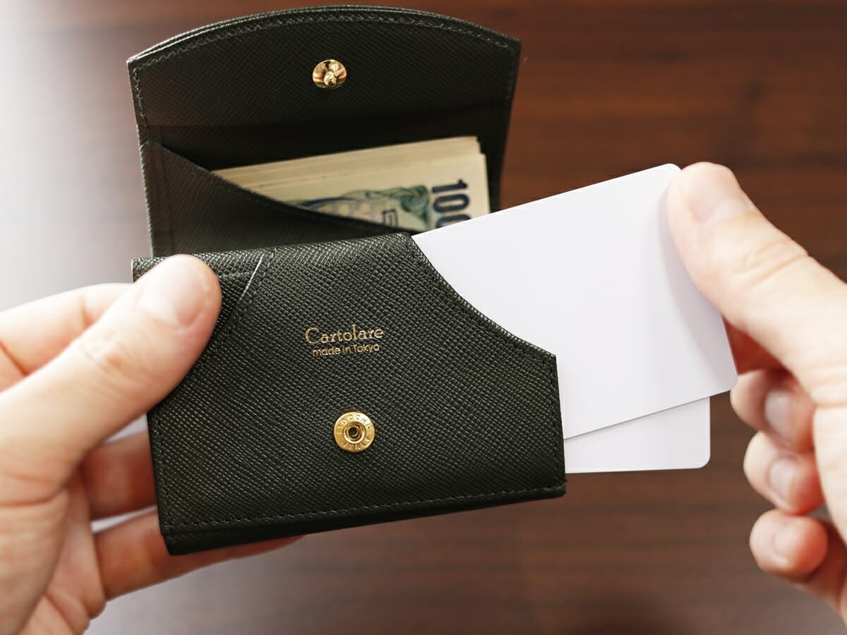 ハンモックウォレット コンパクト メンズ Cartolare カルトラーレ 財布レビュー カードポケット 使い心地2