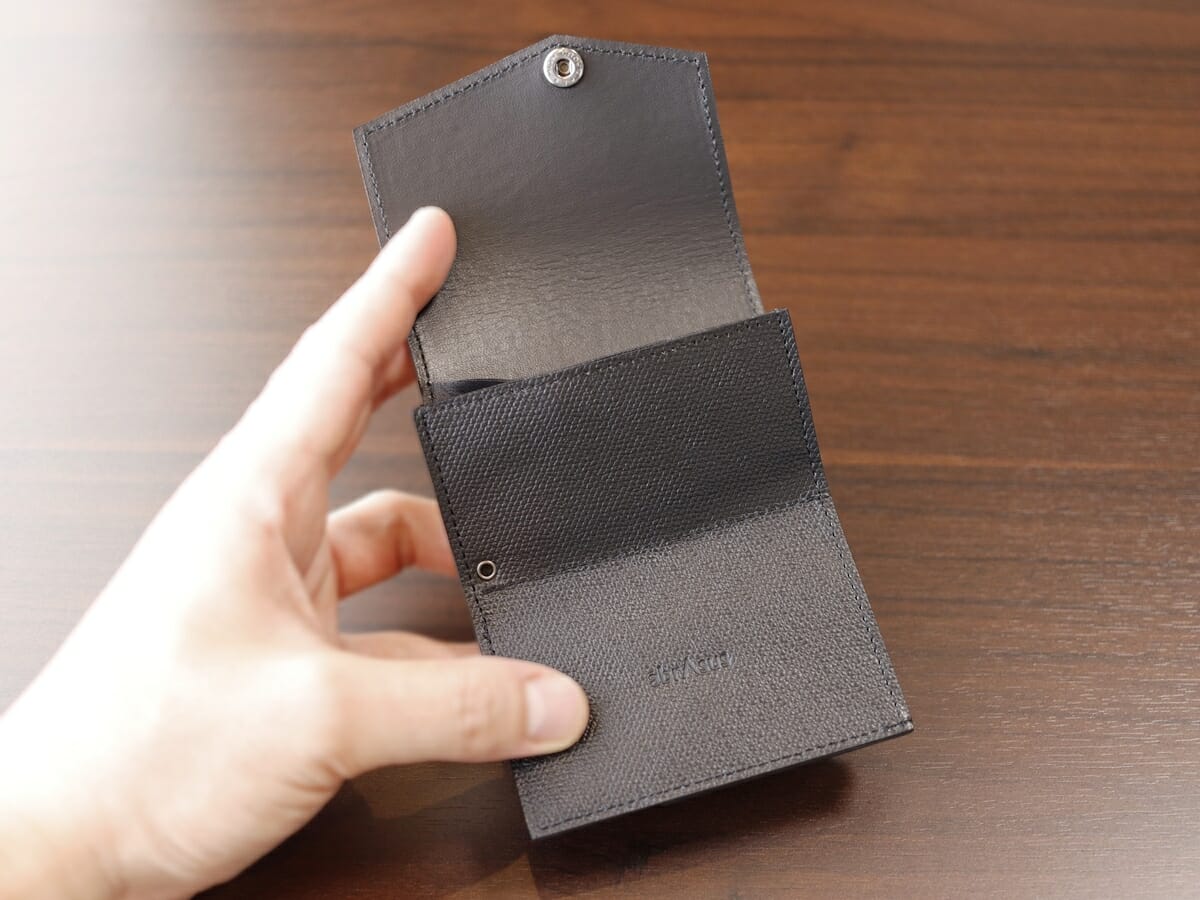 小さい財布 abrAsus メンズ アブラサス SUPERCLASSIC スーパークラシック 極小 三つ折り財布 レビュー 内装デザイン2