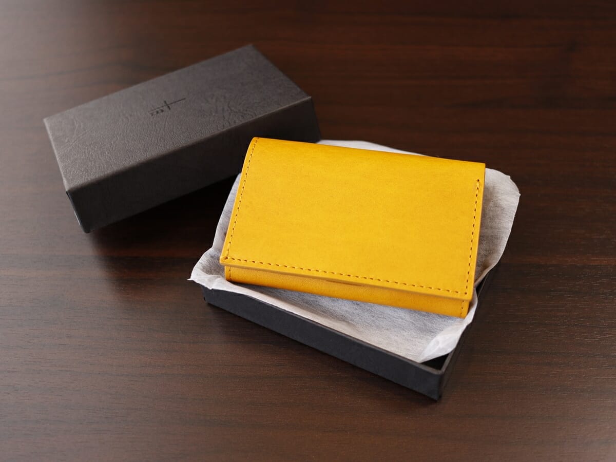 straccio superiore ストラッチョ スペリオーレ m+ エムピウ 財布レビュー パッケージング 化粧箱5