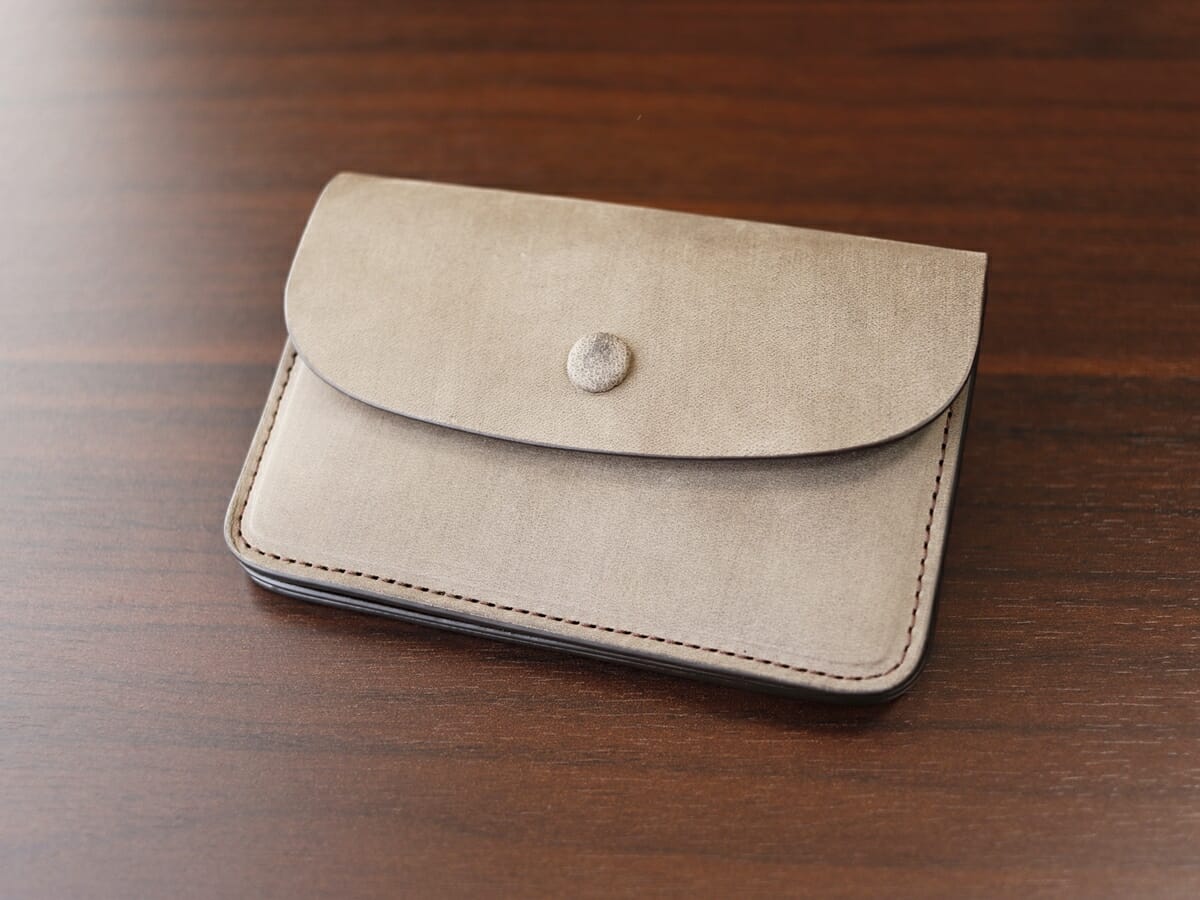 ingrasat mini wallet イングラサット ミニウォレット SO749I SLOW スロウ 財布レビュー 外装デザイン レザーの質感1