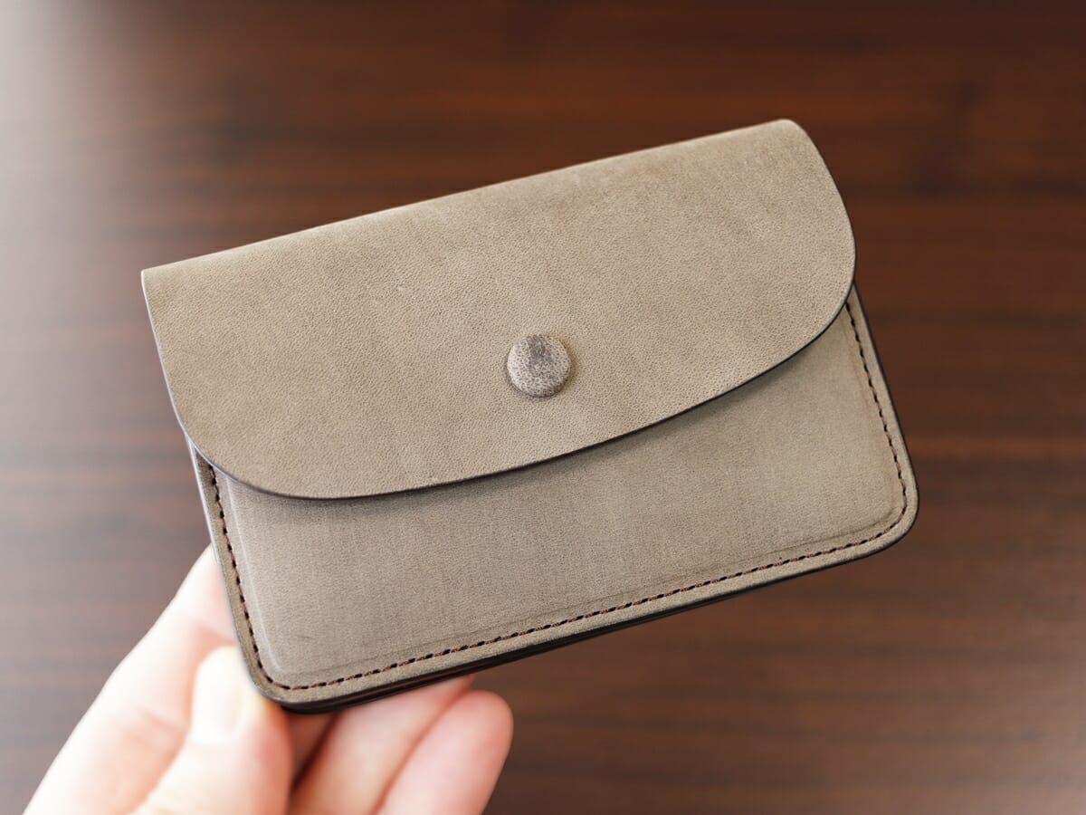 ingrasat mini wallet イングラサット ミニウォレット SO749I SLOW スロウ 財布レビュー 外装デザイン レザーの質感3