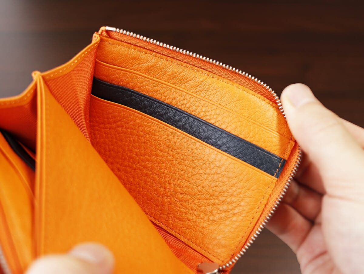 リーヴァ Lファスナーマルチ財布 セッカ（オレンジ）SOLSOMARE（ソルソマーレ）財布レビュー 内装デザイン 収納ポケット9