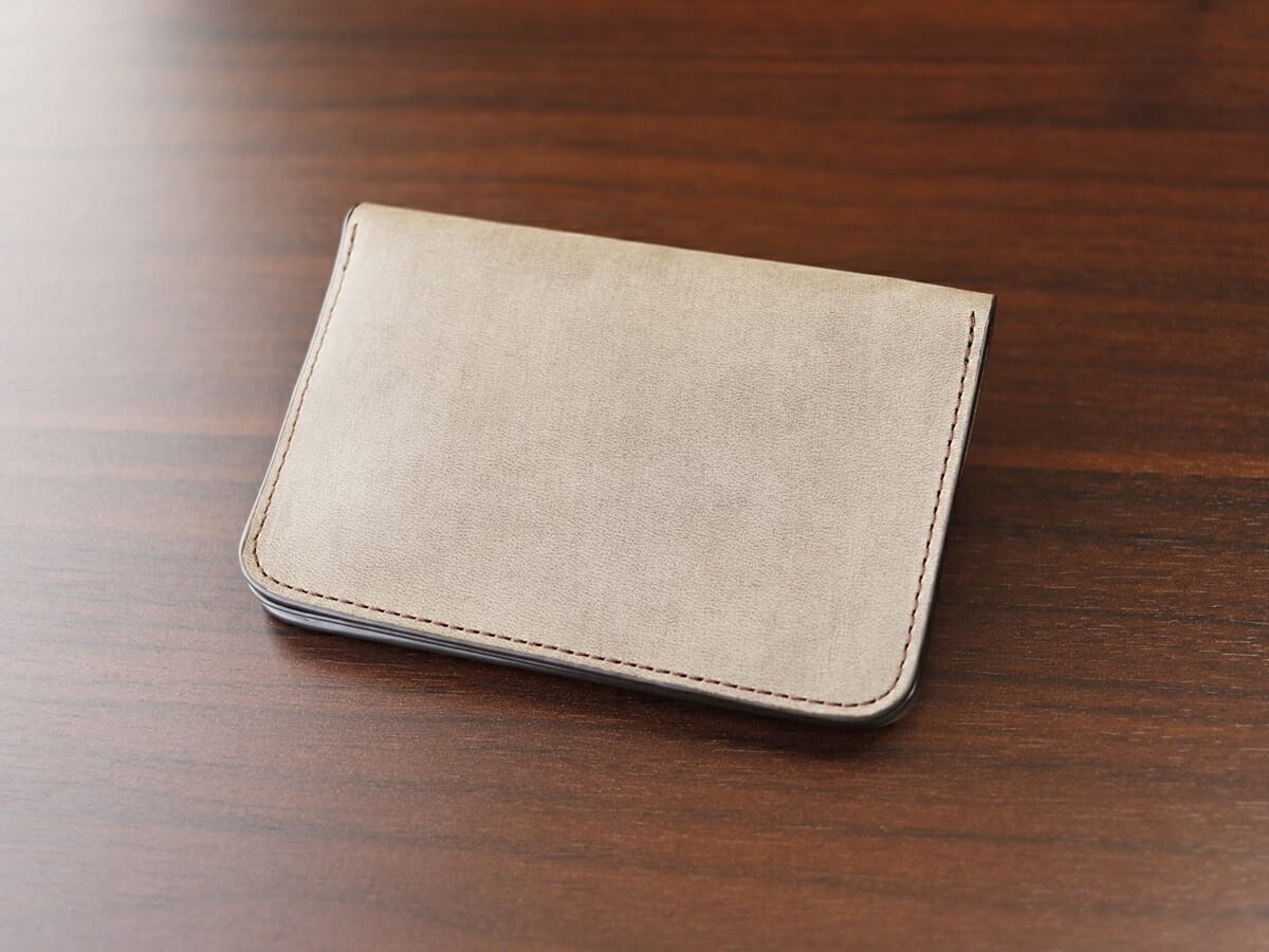 ingrasat mini wallet イングラサット ミニウォレット SO749I SLOW スロウ 財布レビュー 外装デザイン レザーの質感2