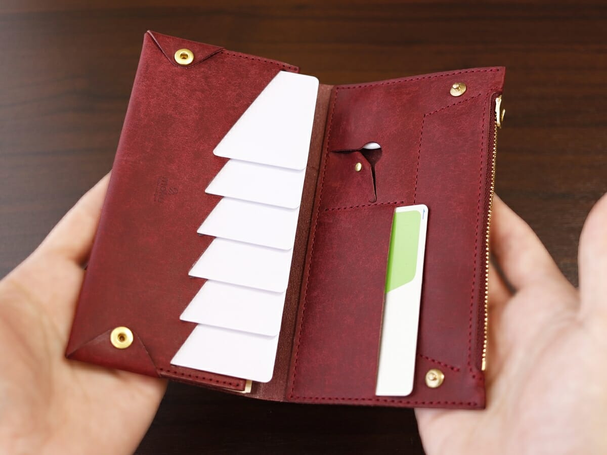 小さく薄い長財布Uno（ウーノ）moku モク もく プエブロレザー 財布レビュー 使い心地 財布の閉じ具合と注意点1