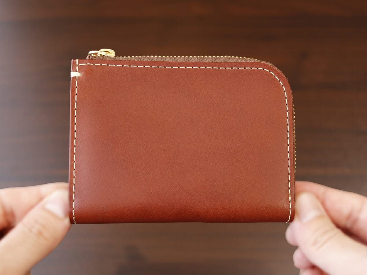 土屋鞄製造所 TSUCHIYA KABAN ディアリオ ハンディLファスナー 財布レビュー 外装デザイン1