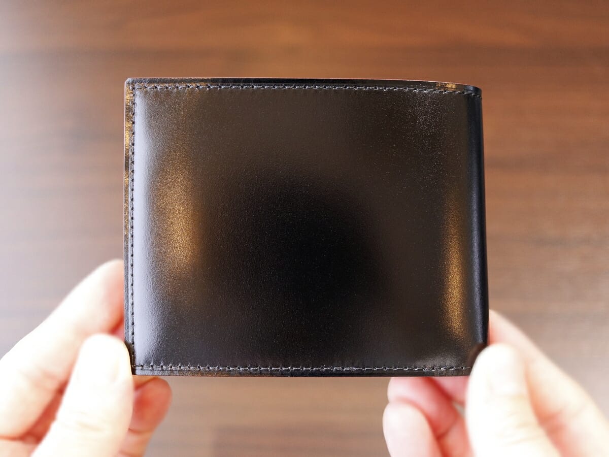 CORDOVAN コードバン 小銭入れ付き二つ折り財布 GANZO ガンゾ 財布レビュー 外装デザイン2