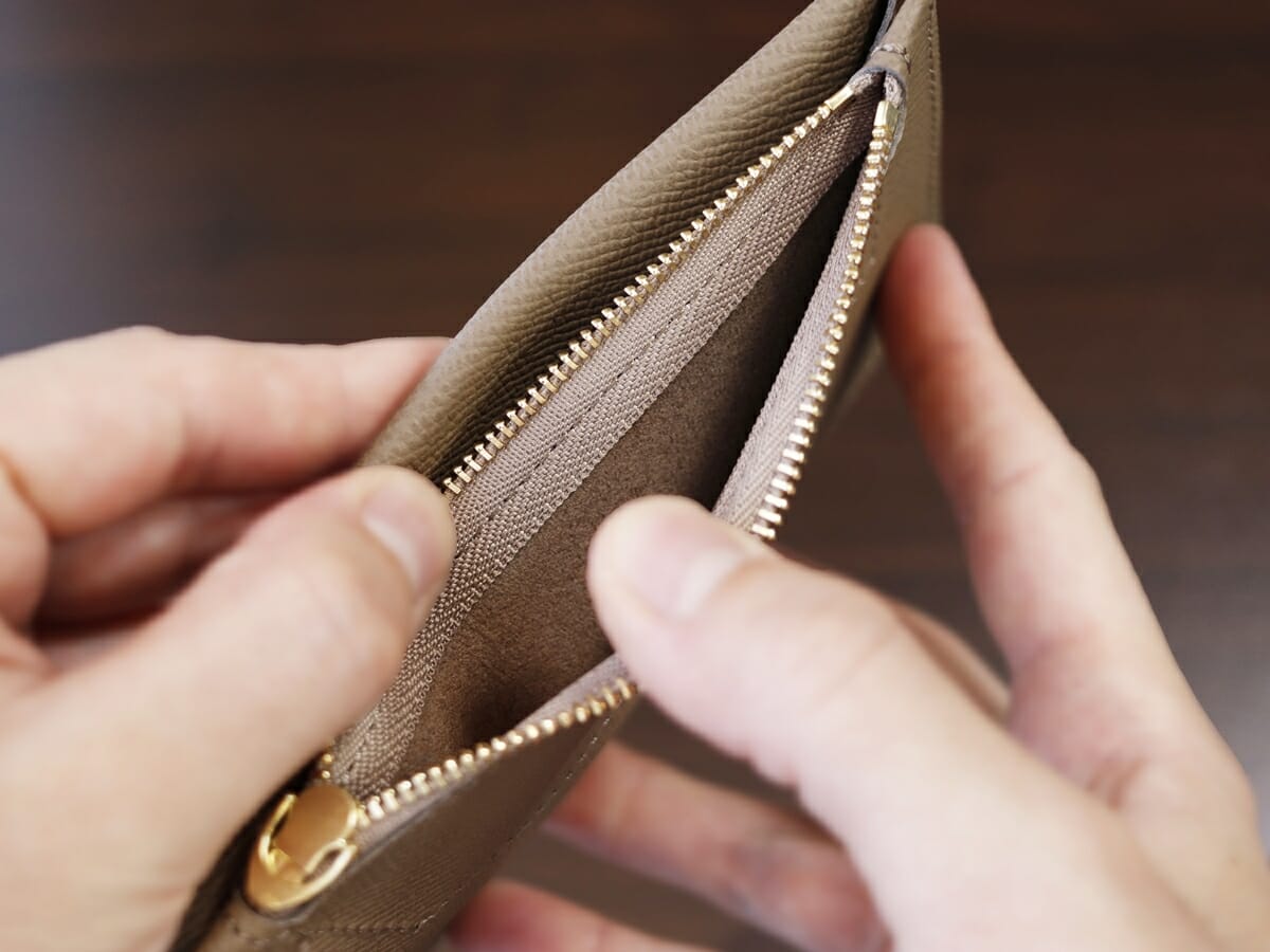 小さく薄い長財布Uno（ウーノ）moku モク もく ノブレッサカーフ 財布レビュー 内装デザイン6