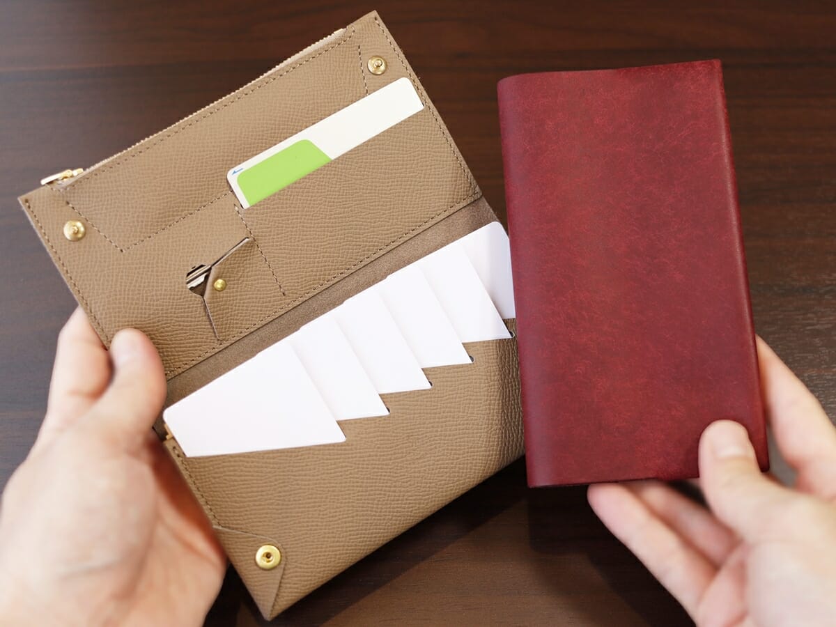 小さく薄い長財布Uno（ウーノ）moku モク もく プエブロレザー ノブレッサカーフ 財布レビュー 革質 比較8