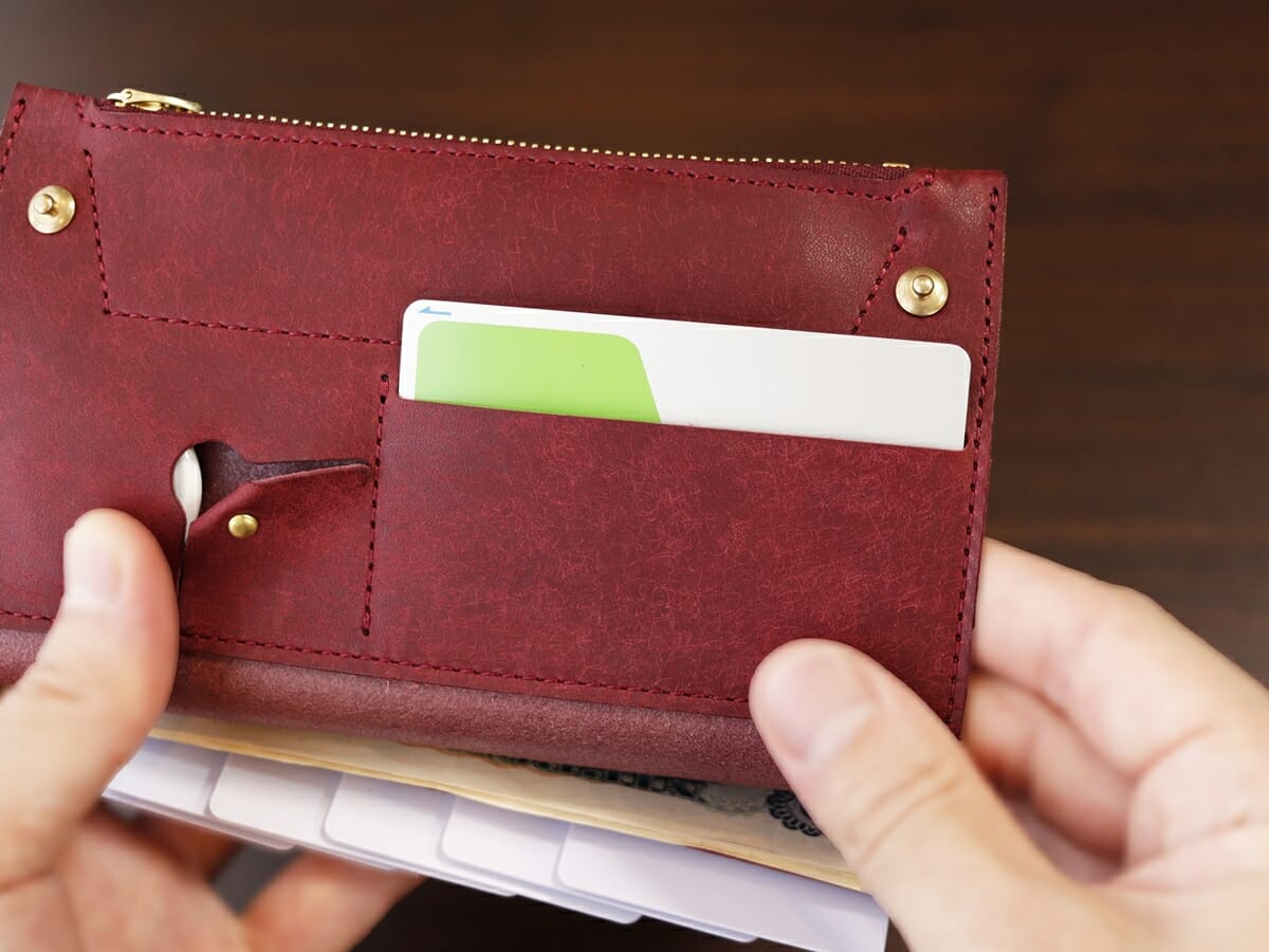 小さく薄い長財布Uno（ウーノ）moku モク もく プエブロレザー 財布レビュー 使い心地 カードポケット5