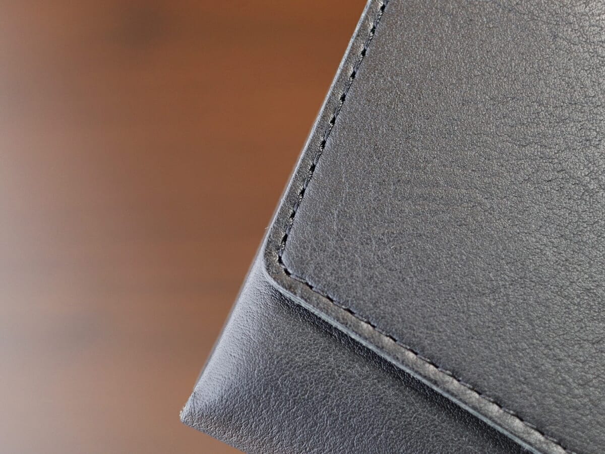 il modo イルモード STATUSY ステータシー 財布レビュー 外装デザイン 姫路産レザー 革の質感 仕立て8