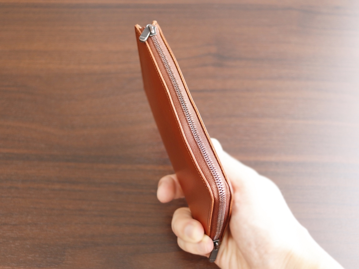 小さな薄い長財布 Hitoe L-zip L -Liscio- SYRINX（シュリンクス）財布レビュー 最大収納具合と財布の厚み11