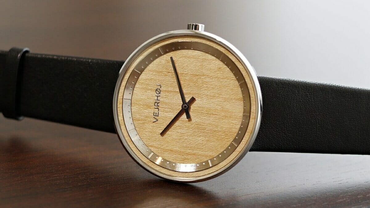 The MAPLE メイプル 40mm 木製 腕時計 VEJRHØJ（ヴェアホイ）時計レビュー カスタムファッションマガジン2