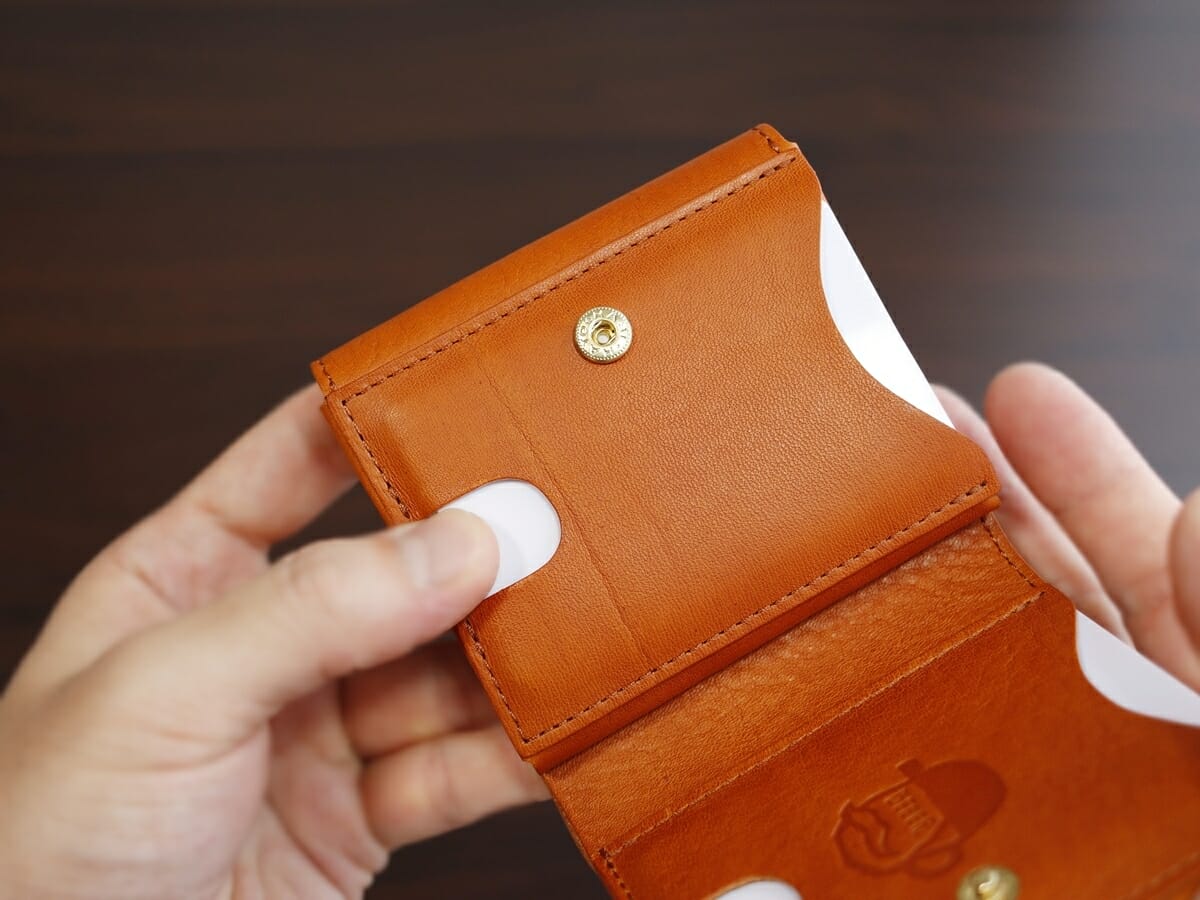 BEERBELLY ビアベリー HATCHBACK ハッチバック 二つ折り財布 コンパクト財布 レビュー カードポケットの使い心地3