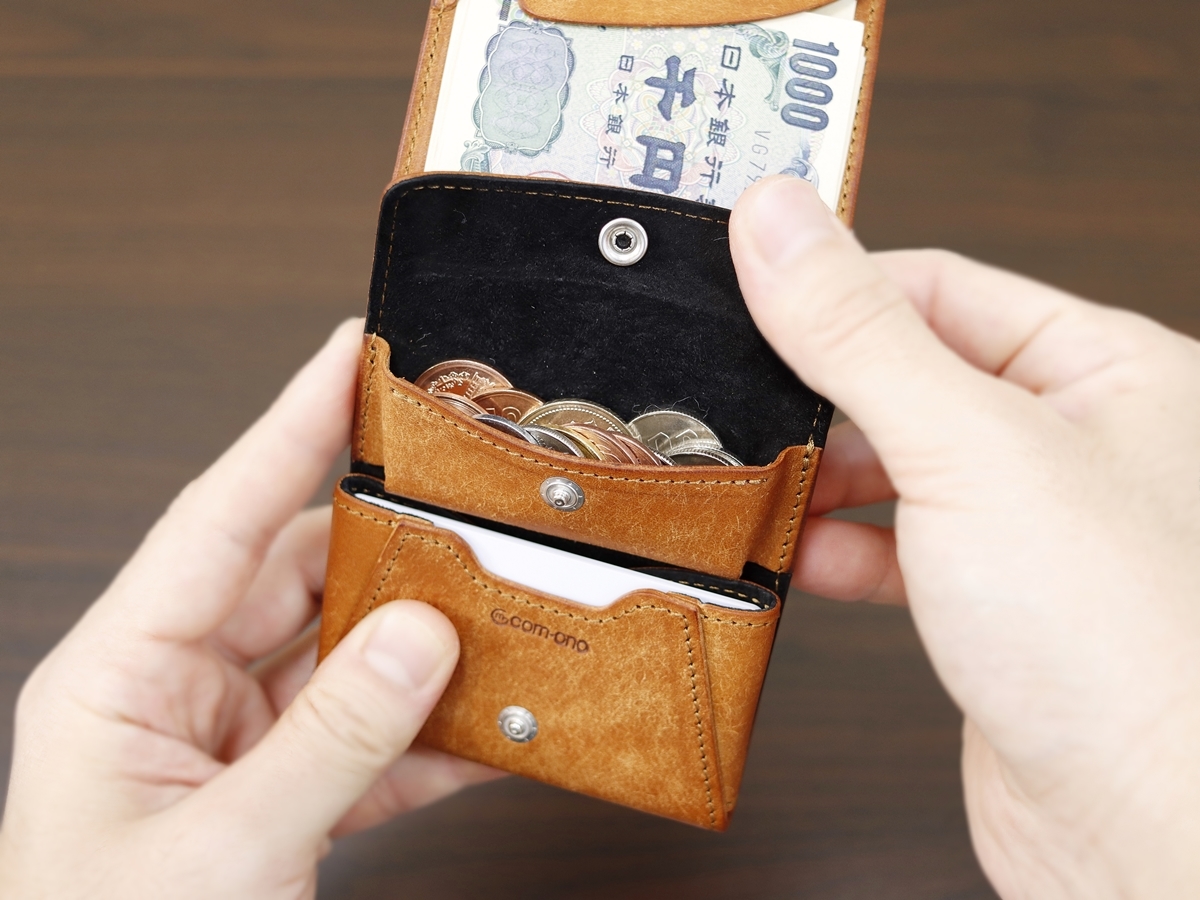 moku（モク）小さく薄い財布Saku Ver.2 com-ono（コモノ）薄い財布 Slim-005pb 財布の比較レビュー 小銭入れ3