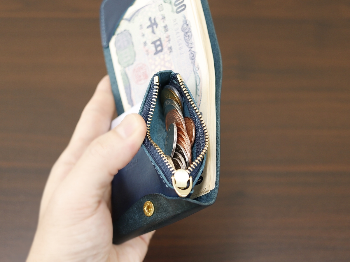 moku（モク）小さく薄い財布Saku Ver.2 com-ono（コモノ）薄い財布 Slim-005pb 財布の比較レビュー 小銭入れ1